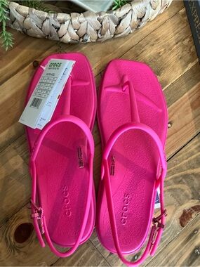 CROCS Kadee II Flip Sandals Hot Pink